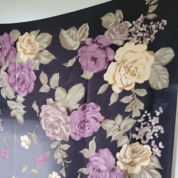 EUC VINTAGE LIZ CLAIBORNE FLORAL 100% SILK HANKY - Picture 3 of 10